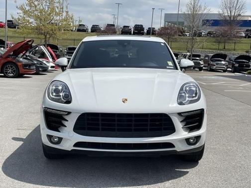 2018 Porsche Macan Base