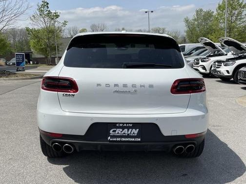 2018 Porsche Macan Base