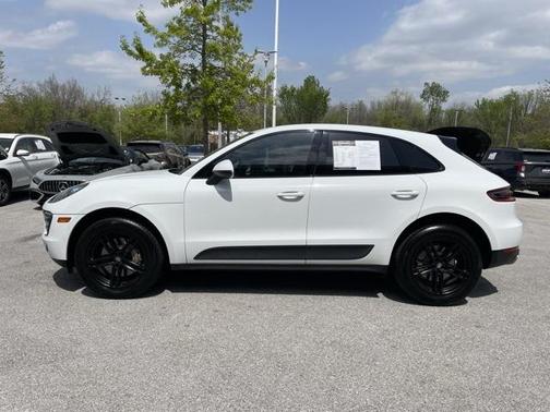 2018 Porsche Macan Base