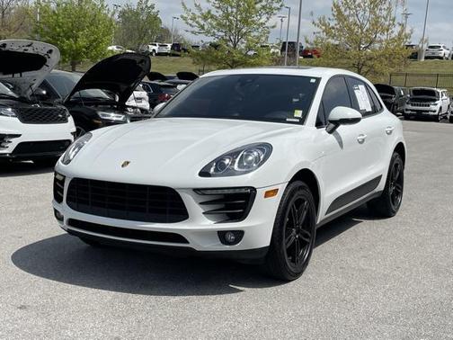 2018 Porsche Macan Base