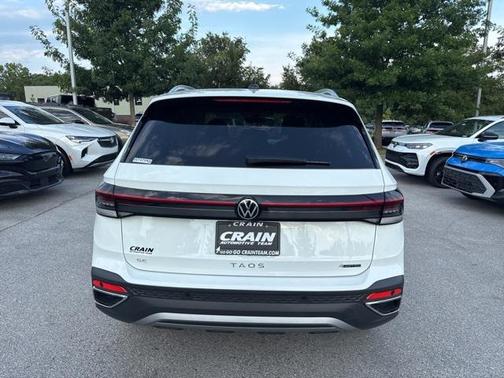 2025 Volkswagen Taos 1.5T SE