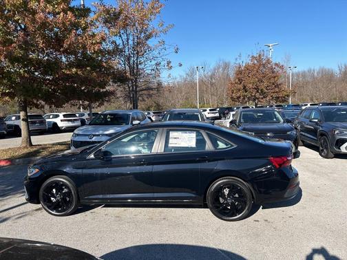 2026 Volkswagen Jetta 1.4T SE