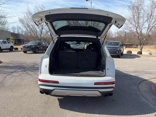 2022 Audi SQ7 4.0T Premium Plus