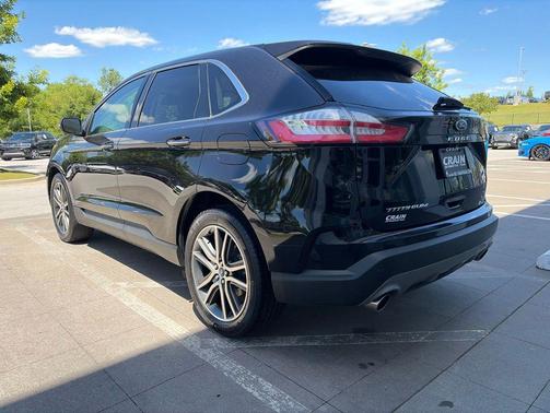 Black Metallic 2021 Ford Edge Titanium