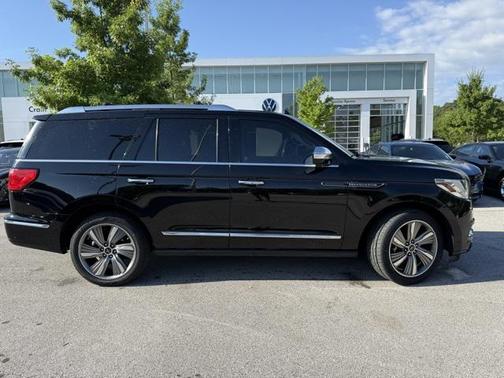 2018 Lincoln Navigator Black Label