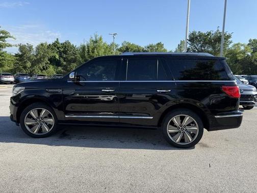 2018 Lincoln Navigator Black Label