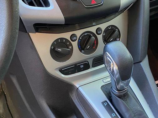 Blue Candy 2014 Ford Focus SE