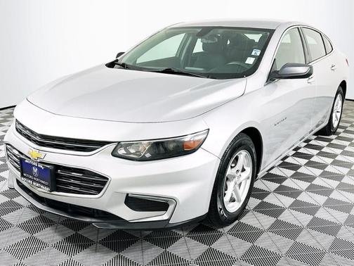 Silver Ice Metallic 2017 Chevrolet Malibu 1LS