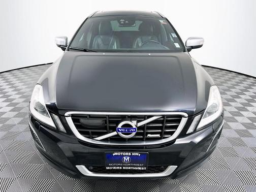 2013 Volvo XC60 T6 R-Design Platinum