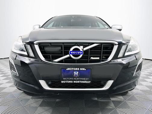 2013 Volvo XC60 T6 R-Design Platinum