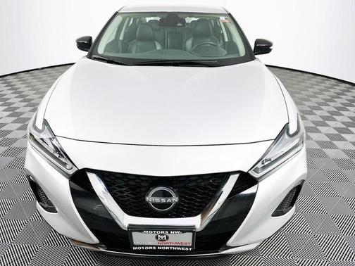 2023 Nissan Maxima SV