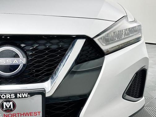 2023 Nissan Maxima SV