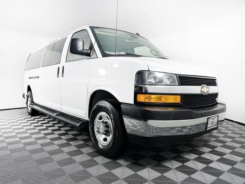 2021 Chevrolet Express 3500 LT