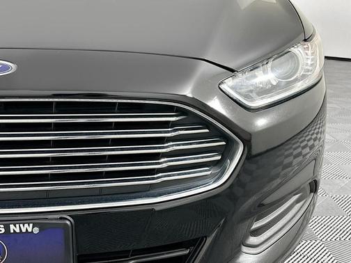 Shadow Black 2016 Ford Fusion SE