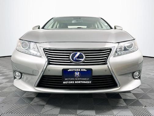 2015 Lexus ES 300h Base