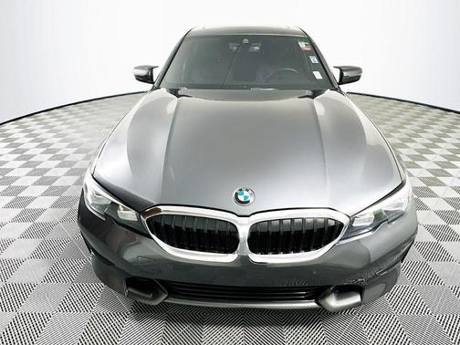 2019 BMW 330 i