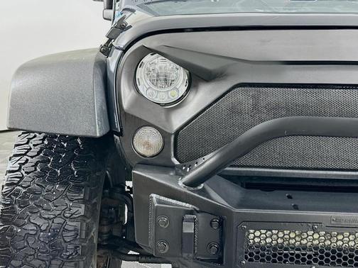 Rhino Clearcoat 2018 Jeep Wrangler JK Unlimited Willys Wheeler W