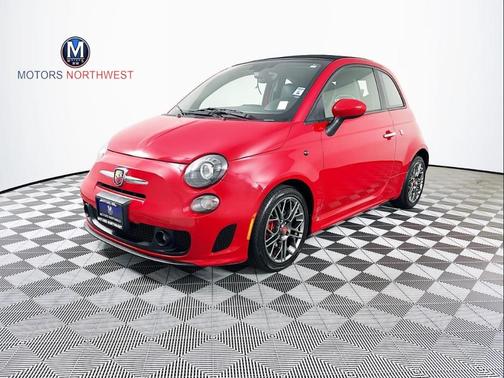 Rosso 2017 FIAT 500C Abarth