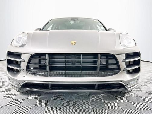 2016 Porsche Macan Turbo