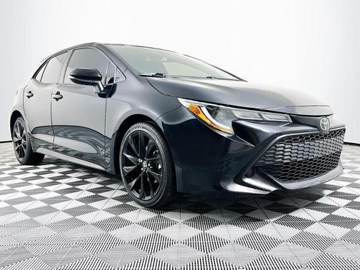 2020 Toyota Corolla Hatchback SE