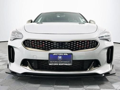 2023 Kia Stinger GT2