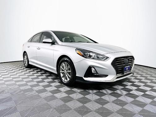 2018 Hyundai SONATA SE