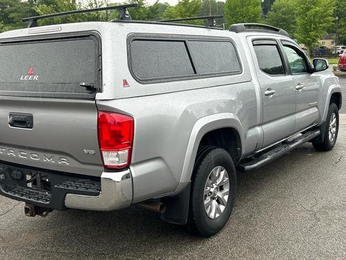 2017 Toyota Tacoma SR5