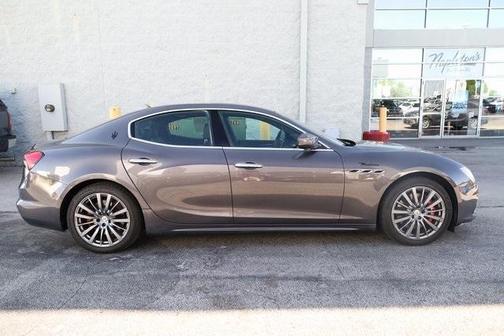 2022 Maserati Ghibli Modena Q4