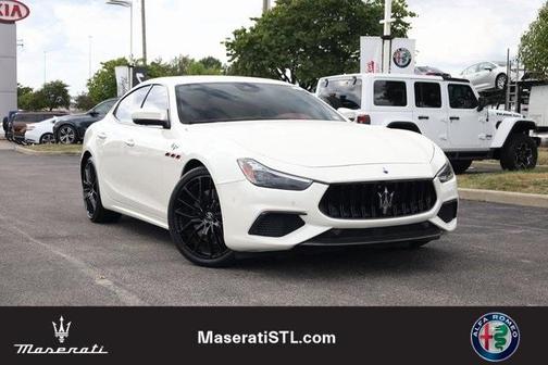 2022 Maserati Ghibli Trofeo