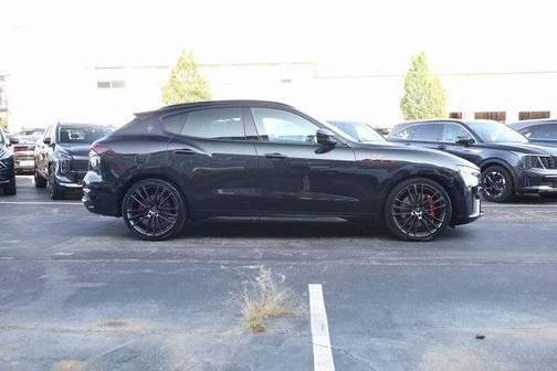 2022 Maserati Levante Trofeo