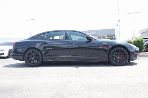 2022 Maserati Quattroporte Trofeo