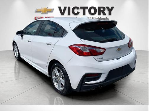 Summit White 2017 Chevrolet Cruze LT