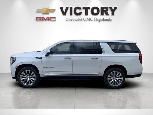 Summit White 2023 GMC Yukon 4WD AT4