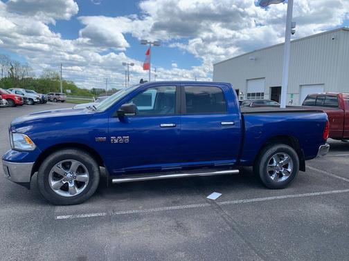 Blue Streak Pearlcoat 2016 RAM 1500 Big Horn