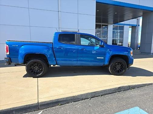 Dynamic Blue Metallic 2022 GMC Canyon Elevation
