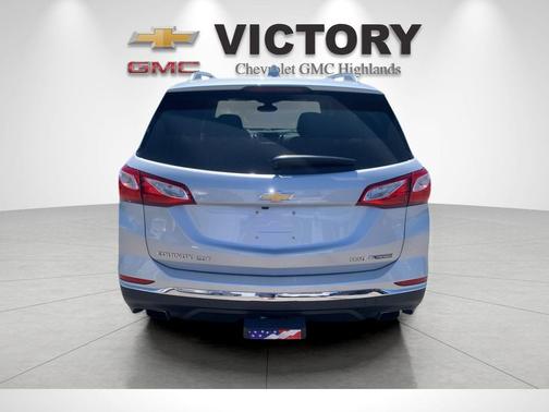 Silver Ice Metallic 2018 Chevrolet Equinox Premier w/2LZ