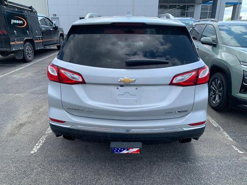 Silver Ice Metallic 2018 Chevrolet Equinox Premier w/2LZ