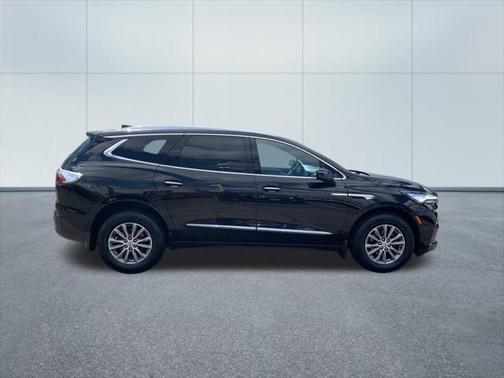 2023 Buick Enclave Essence AWD