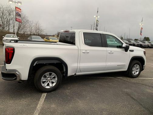 2024 GMC Sierra 1500 SLE