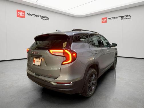 2023 GMC Terrain AWD AT4