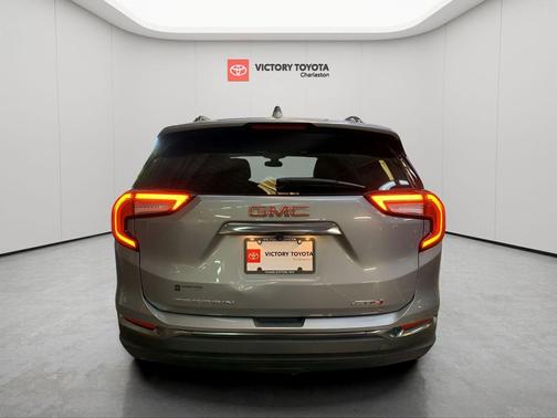 2023 GMC Terrain AWD AT4