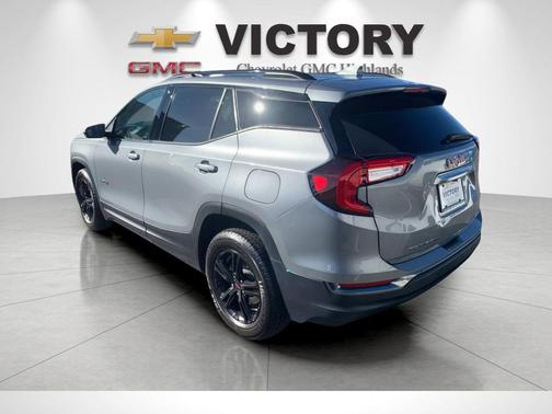 2023 GMC Terrain AWD AT4