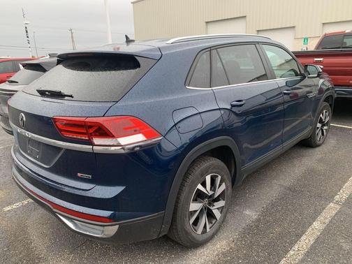 2022 Volkswagen Atlas Cross Sport 2.0T SE