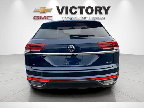 2022 Volkswagen Atlas Cross Sport 2.0T SE