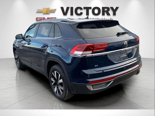 2022 Volkswagen Atlas Cross Sport 2.0T SE