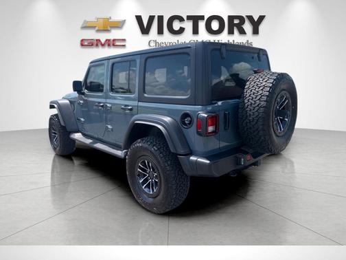 Anvil Clear Coat 2024 Jeep Wrangler Willys