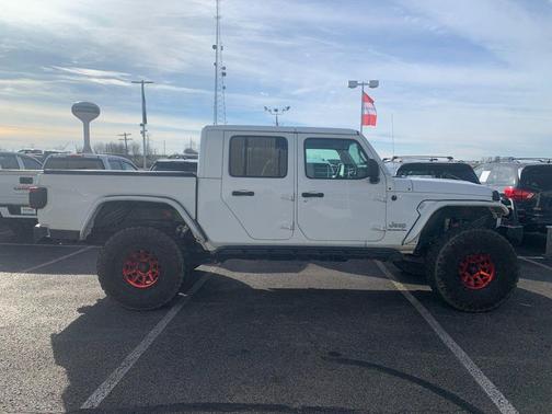 2020 Jeep Gladiator Overland