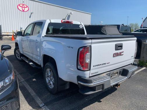 Summit White 2019 GMC Canyon SLE