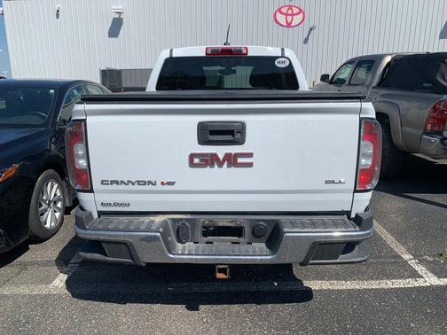 Summit White 2019 GMC Canyon SLE
