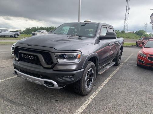 Granite Crystal Metallic Clearcoat 2019 RAM 1500 Rebel
